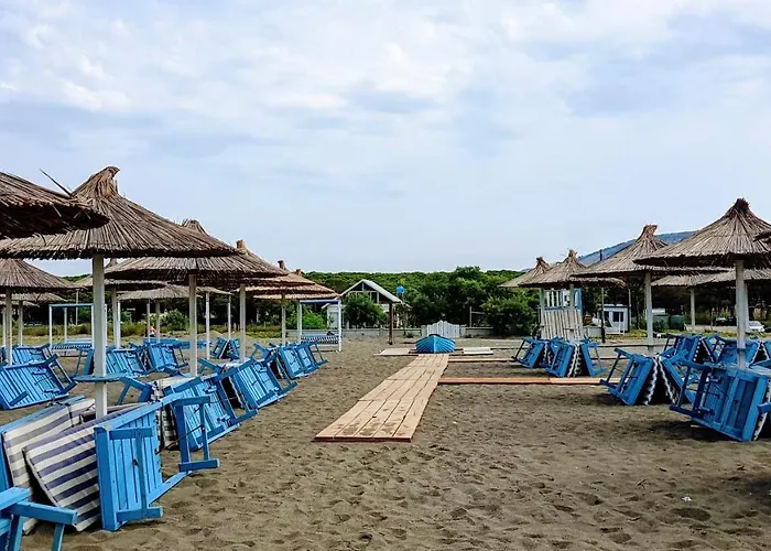 Villa Beachfront, Tirana