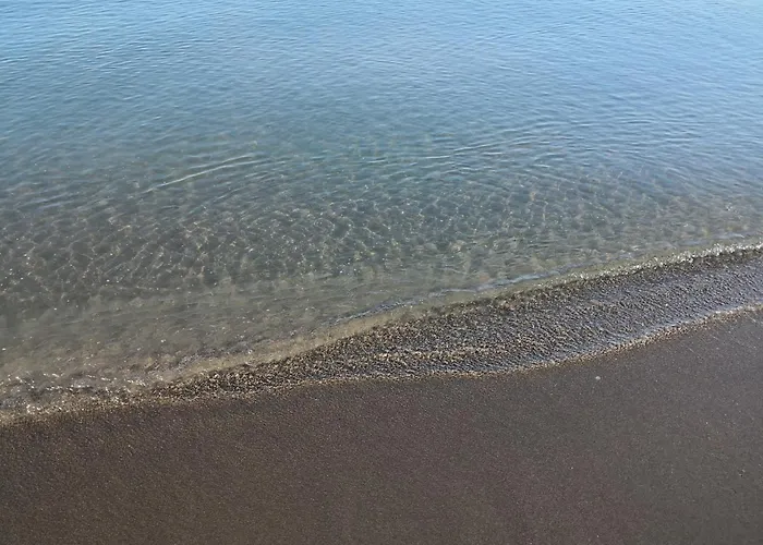 Beachfront, Tirana
