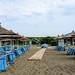 Willa Beachfront, Tirana