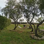 Beachfront, Tirana Willa *