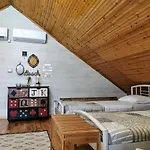 Willa Beachfront, Tirana