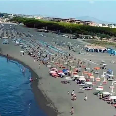 Beachfront, Tirana Velipoje