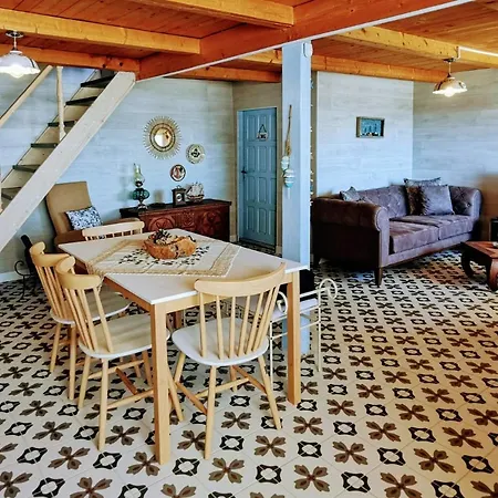 Beachfront, Tirana Velipojë