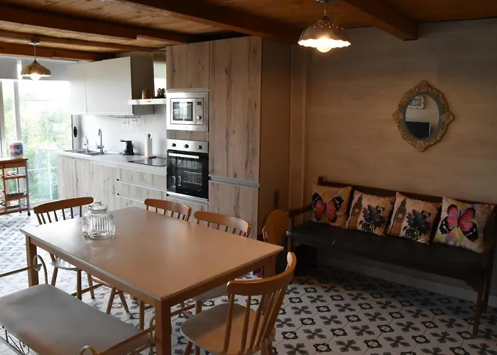 Beachfront, Tirana * Velipojë