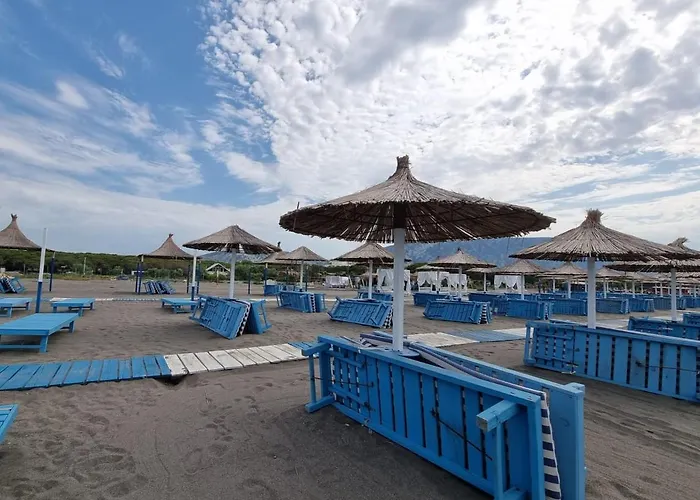 Beachfront, Tirana * Velipojë