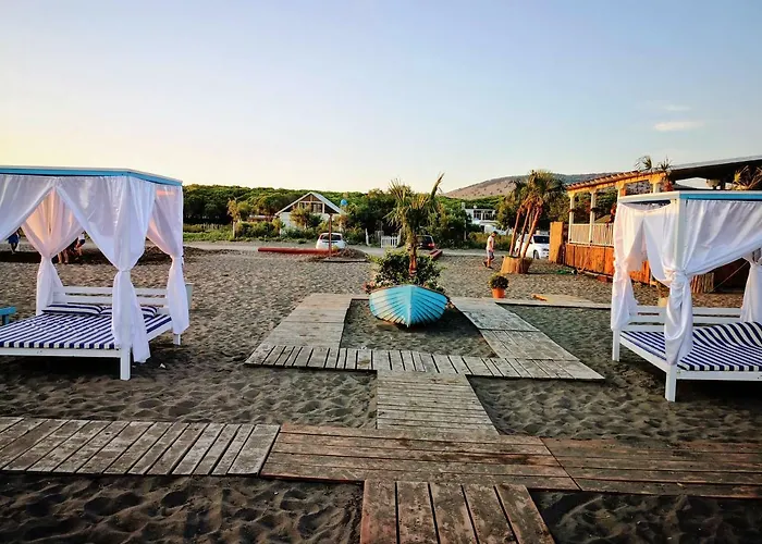 Beachfront, Tirana * Velipojë