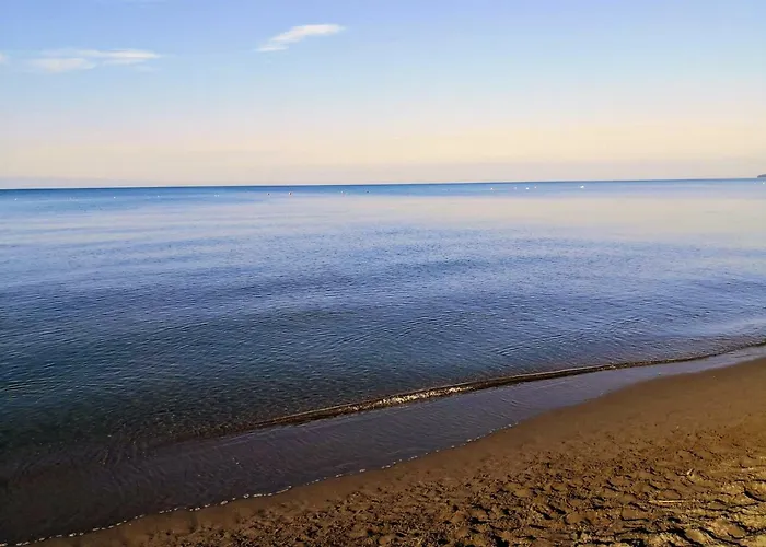 Beachfront, Tirana * Velipojë