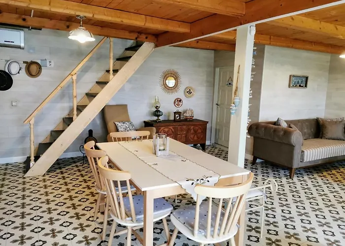 Beachfront, Tirana 别墅 *